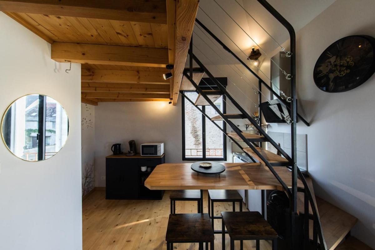 L'Armurerie Proche Islette Et Azay Le Rideau Cheillé Eksteriør billede